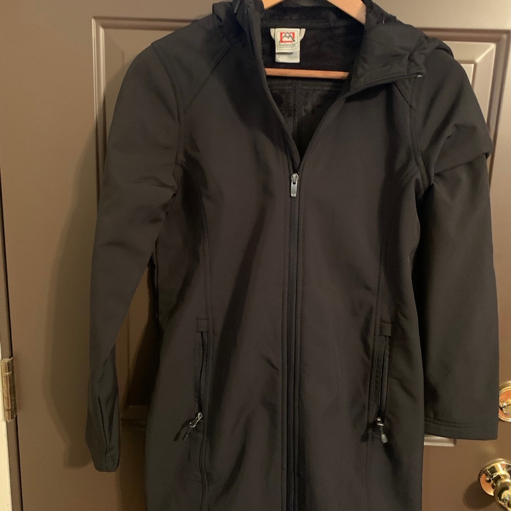 Rain jacket hooded 3/4 length female